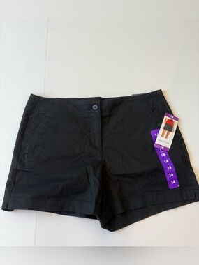 Nautica Mid Rise Black Women's Shorts 14 NWT